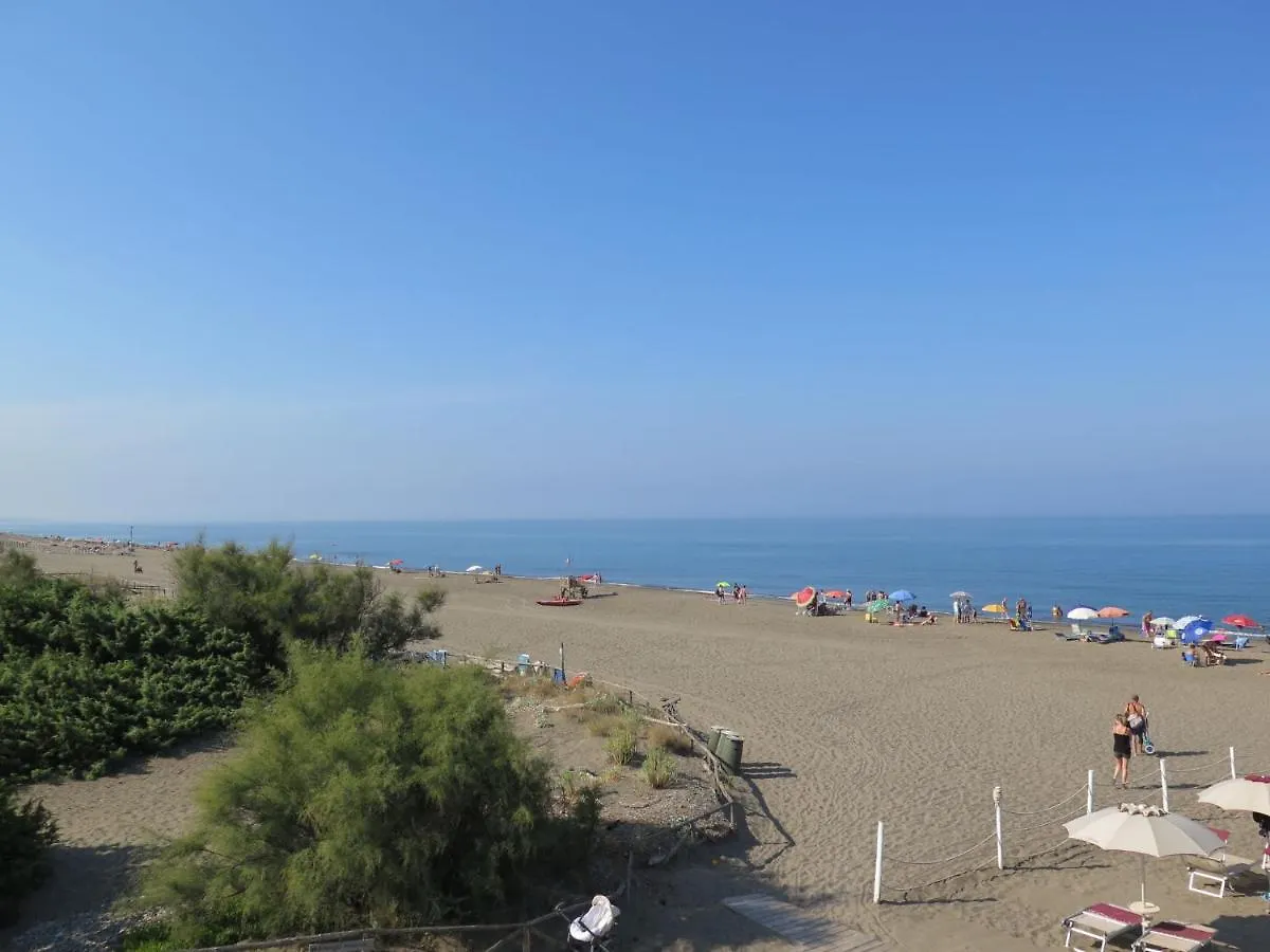 Holiday Home Camping Free Beach By Interhome Marina Di Bibbona Italië